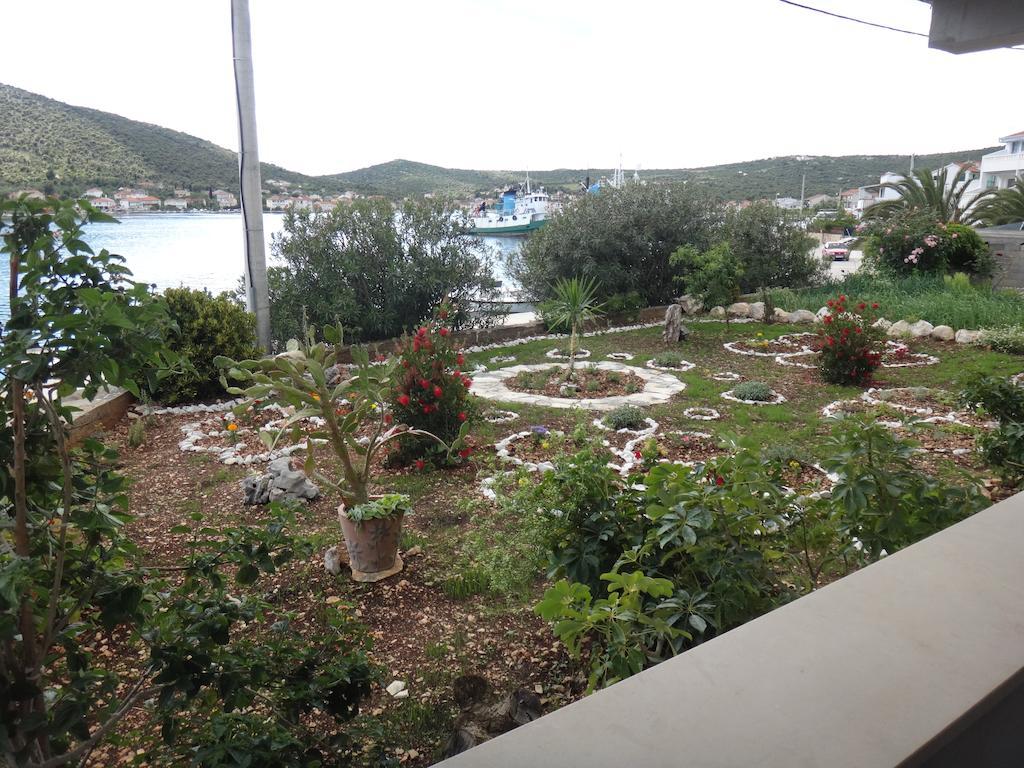Apartments Selina Vinišće المظهر الخارجي الصورة