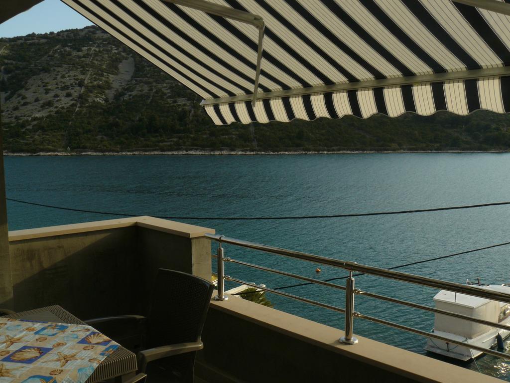 Apartments Selina Vinišće المظهر الخارجي الصورة
