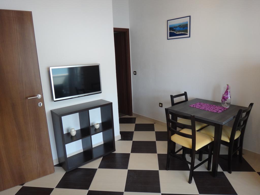 Apartments Selina Vinišće الغرفة الصورة